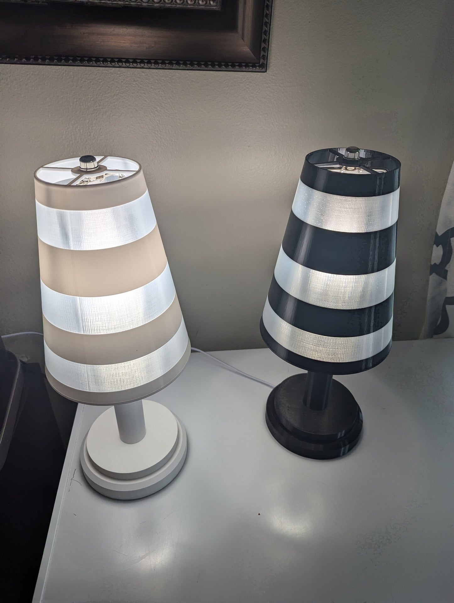 Modern Themed(Striped) Desk Lamp